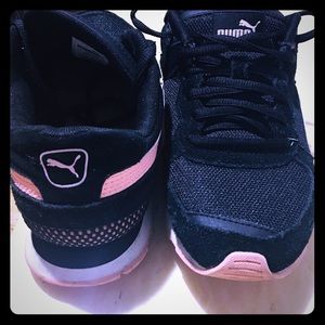 Puma Running shoes 👟🏃🏻‍♀️